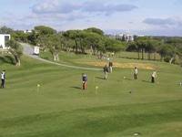 Golfkurse für Fortgeschrittene Grüner Rasen Golfclub